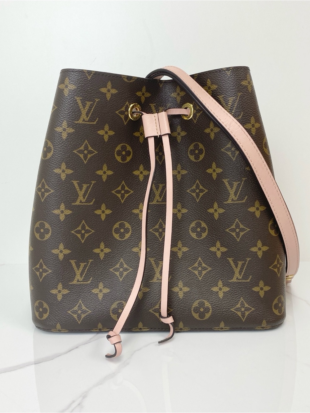 Louis Vuitton Neonoe MM